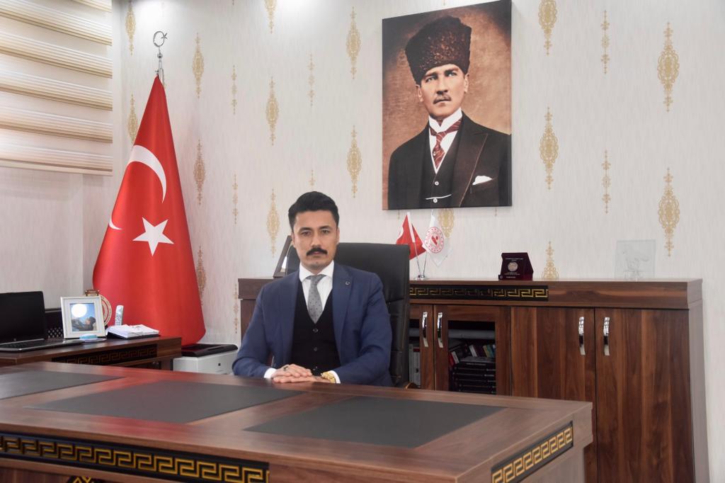 Kaymakamımız Mehmet SERT, 10 Kasım Atatürk’ü Anma Günü Nedeniyle Mesaj Yayınladı.